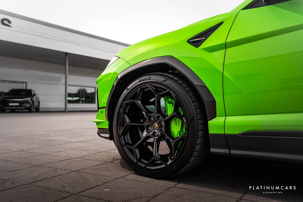 Lamborghini Urus Performante 666hk / AKRA / Full kolfiber