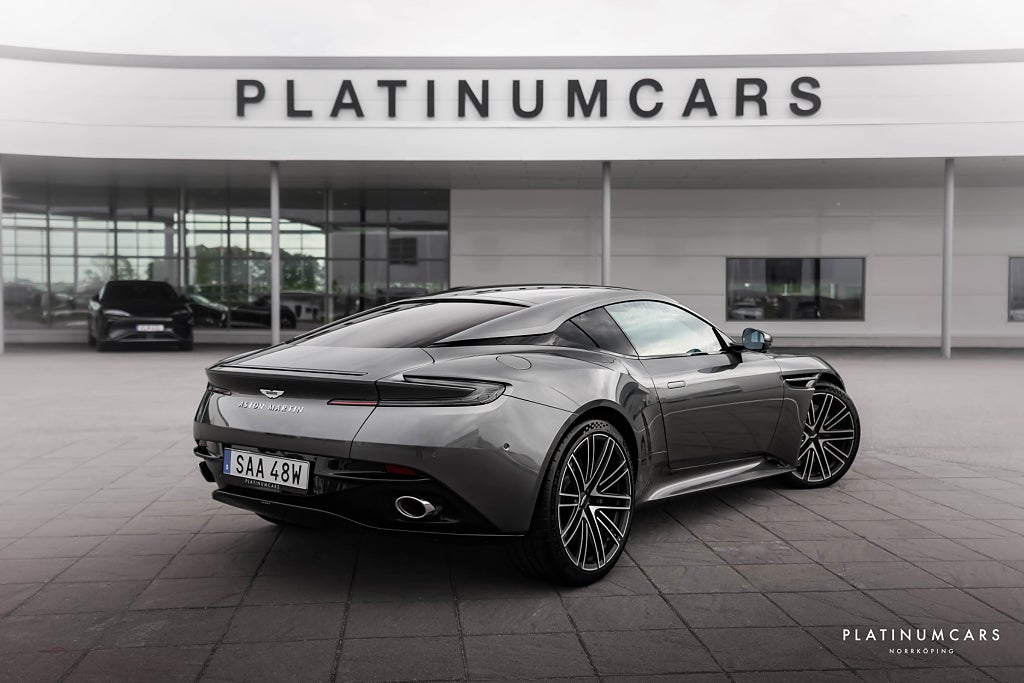Aston Martin DB12 Coupé 680hk 2025 / "NY BIL" / LEASEBAR