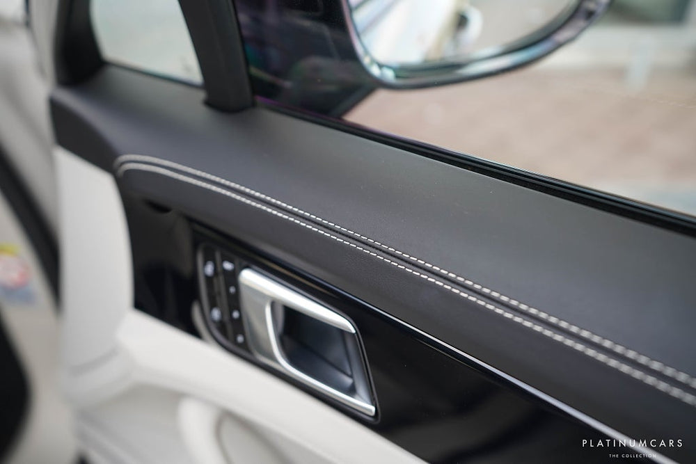 Porsche Panamera 4S E-Hybrid PDK 560HK / SportDesign / 18-vägs / SE SPEC