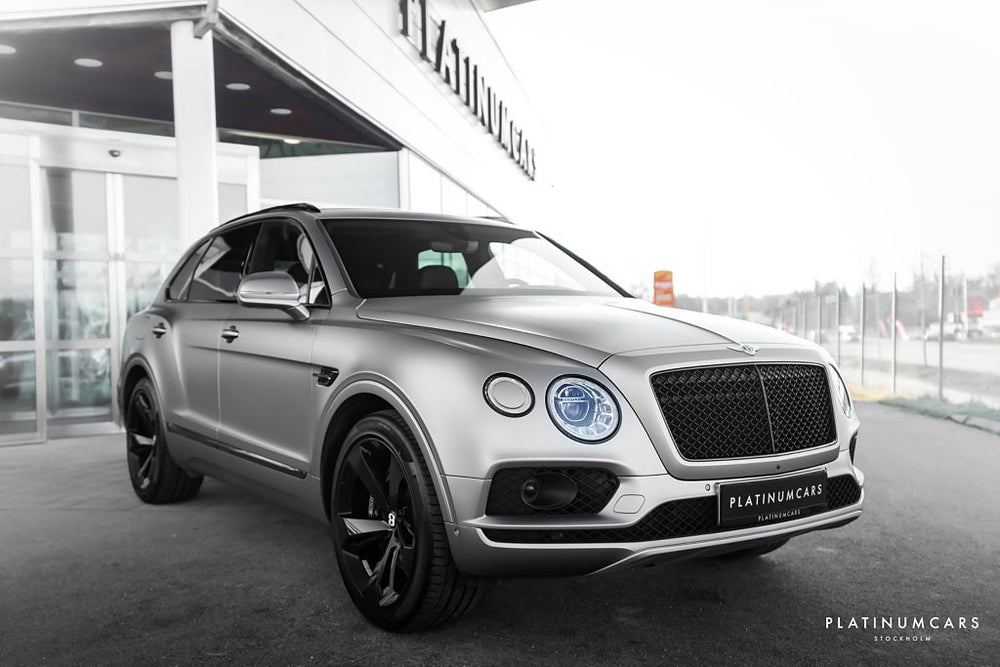 Bentley Bentayga Hybrid Blackline / Mulliner / Naim / Kolfiber