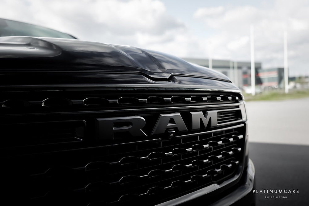 RAM 1500 Limited Rambox Tail Night 2026 / LEASEBAR