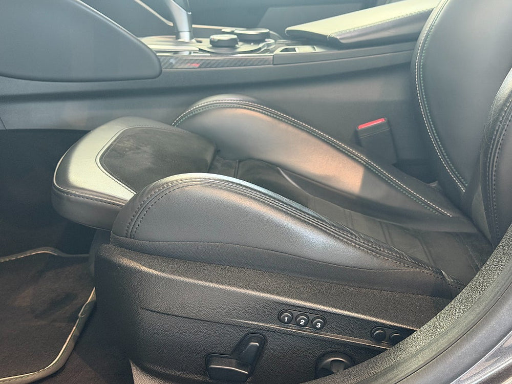 Alfa Romeo Giulia Quadrifoglio 510hk / H/K / Navi / Kolfiber / B-Kamera