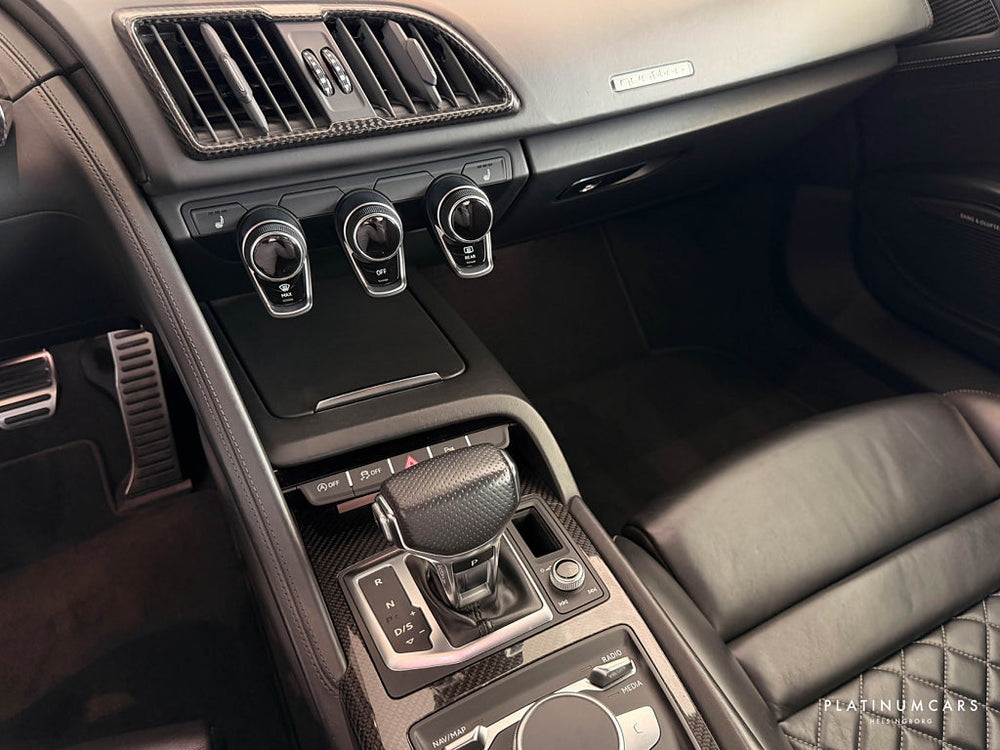 Audi R8 Spyder V10 Q Performance 620hk / Carbon / SE SPEC!