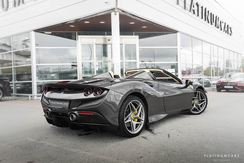 Ferrari F8 Spider 720hk / Kolfiber / Edizione Finale / Historical