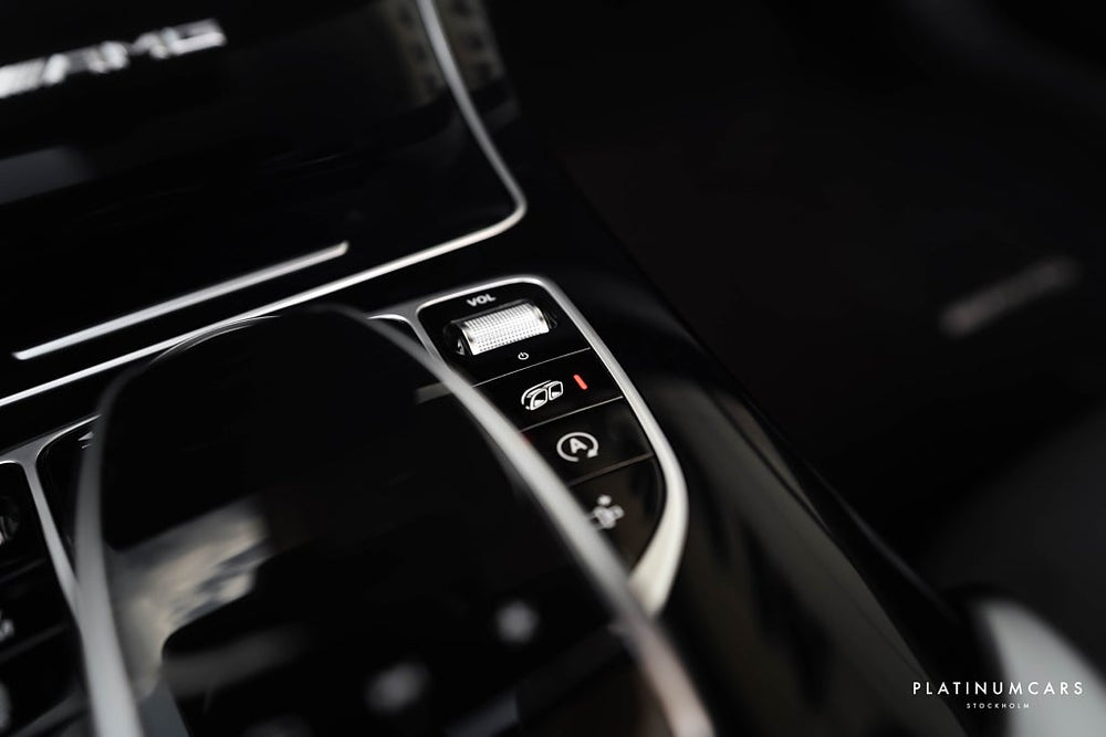 Mercedes-Benz C 63 S AMG Cabriolet / Sportavgas / Burmester