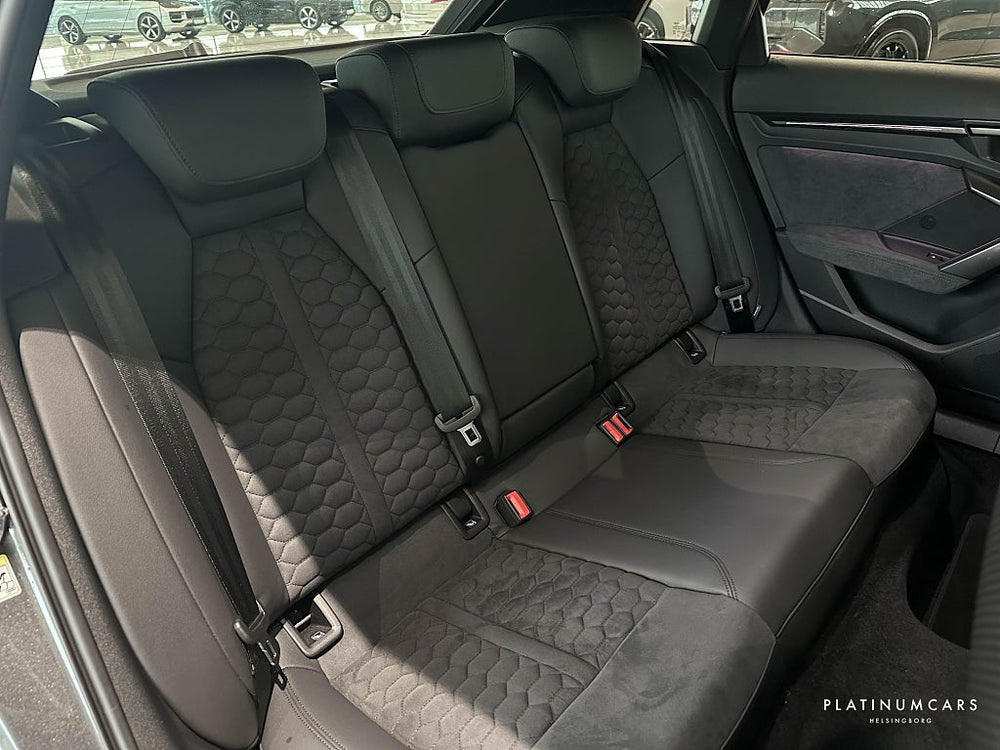 Audi RS3 SPORTBACK 400HK / SV.SÅLD / SKALSTOL / KOLFIBER