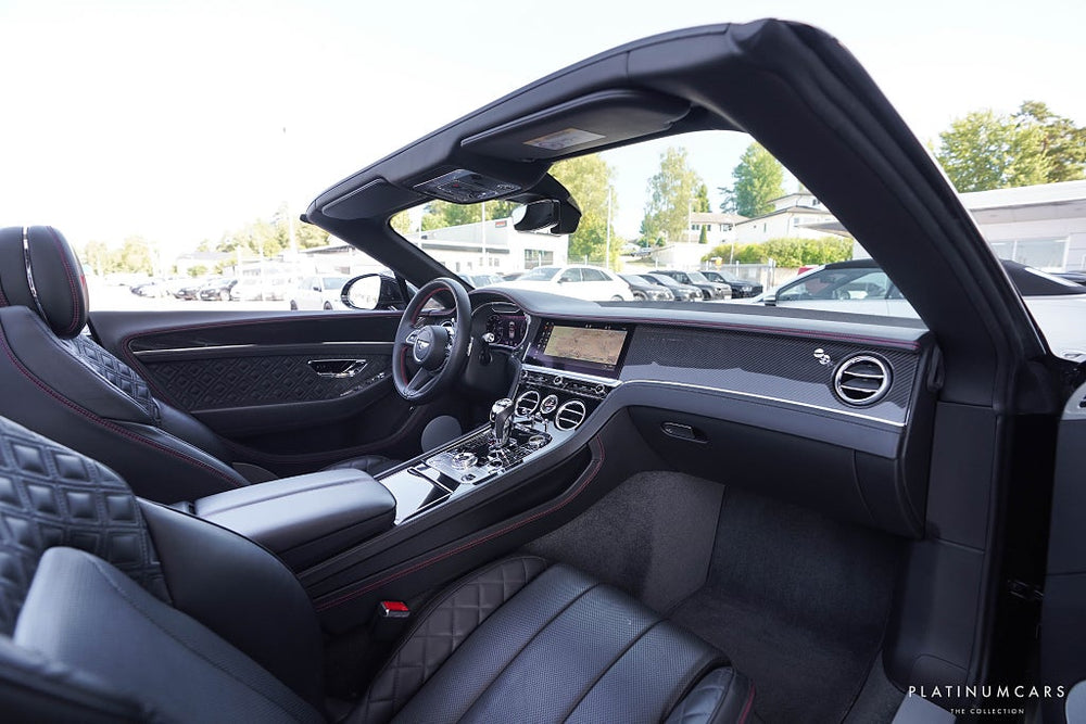 Bentley Continental GTC 4.0 V8 549hk / Kolfiber / Sv.Såld / Massage