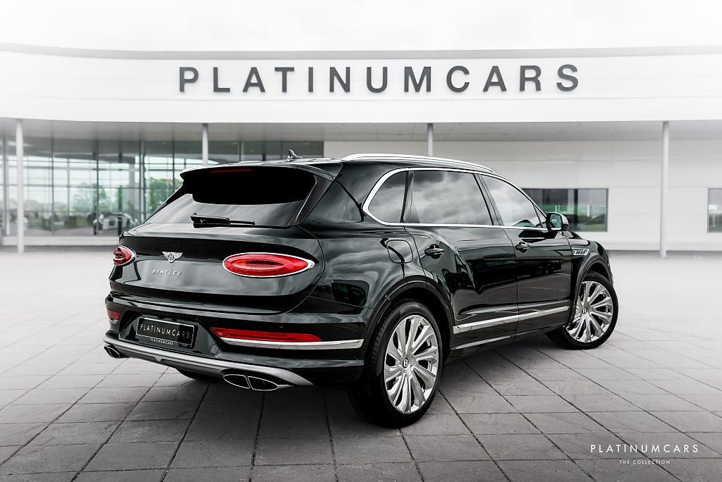 Bentley Bentayga EWB Exclusive Mulliner 542hk 2024 / SPEC