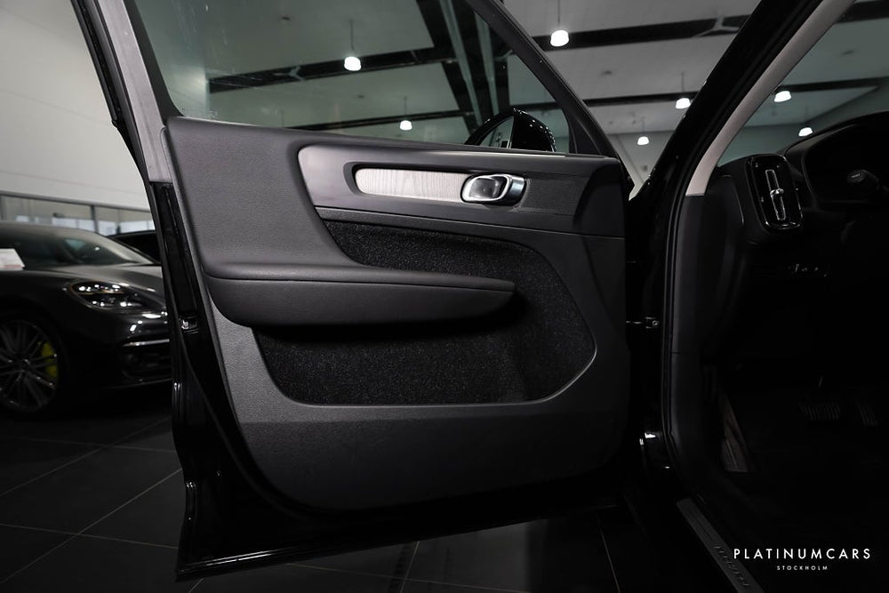 Volvo XC40 Recharge T5 Inscription / LEASEBAR / Värmare / Dragkrok