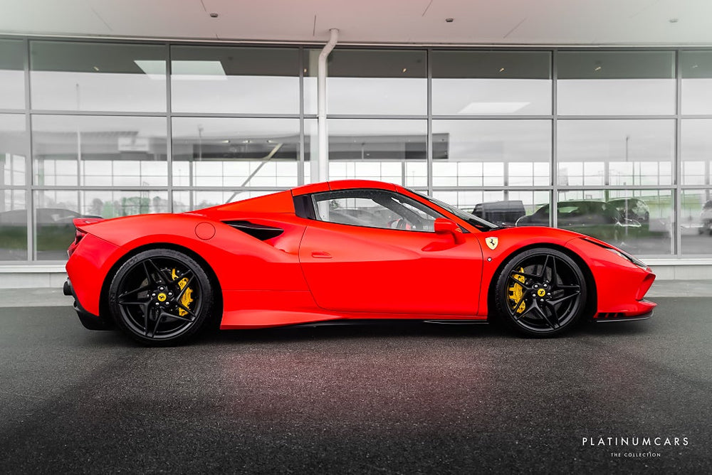 Ferrari F8 Tributo Spider 720hk 2023 / PPF / Kolfiber / SE SPEC