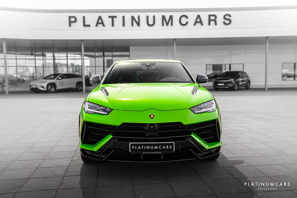 Lamborghini Urus Performante 666hk / AKRA / Full kolfiber