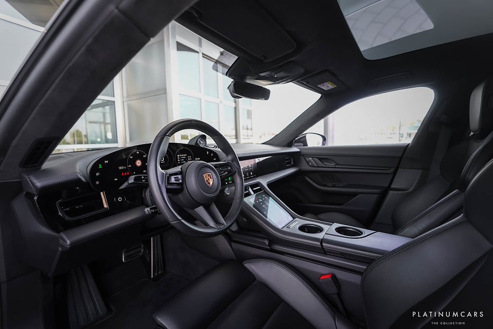 Porsche Taycan GTS Sport Turismo / 18-vägs / Bose / Pano / SE SPEC